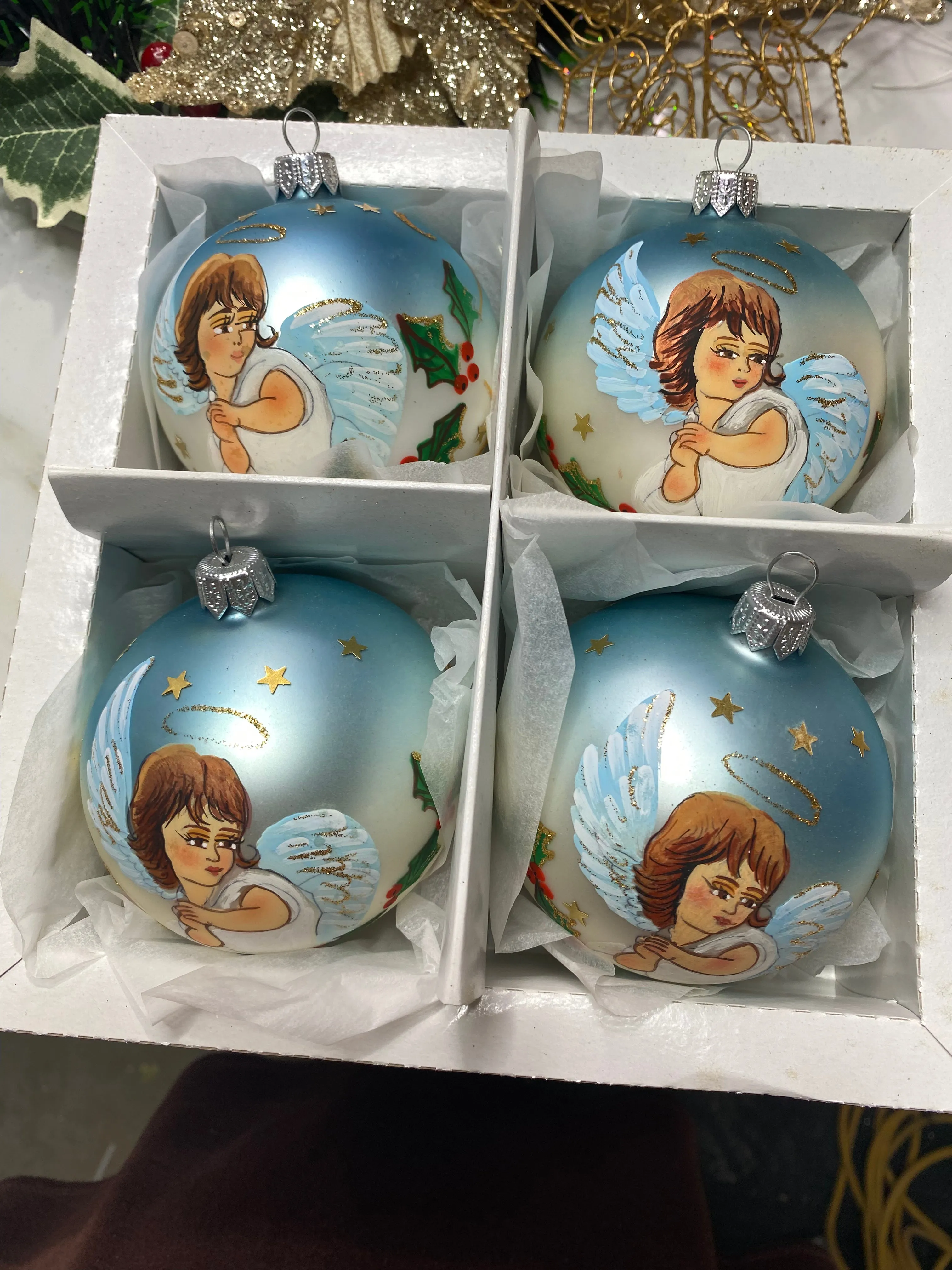 80mm Blue Angel on Holly