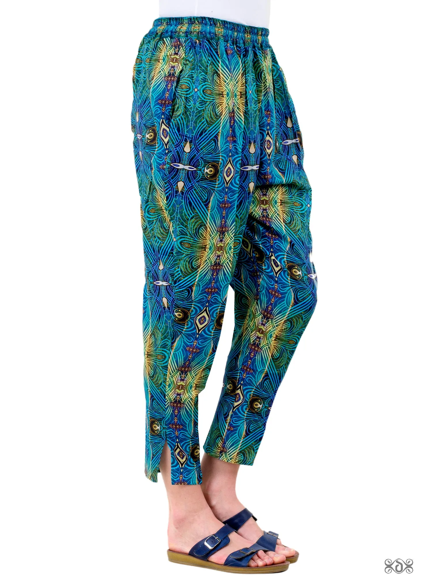 ART NOUVEAU Artistic Green Devarshy Pure Cotton Ladies Tapered Pant - 1118A