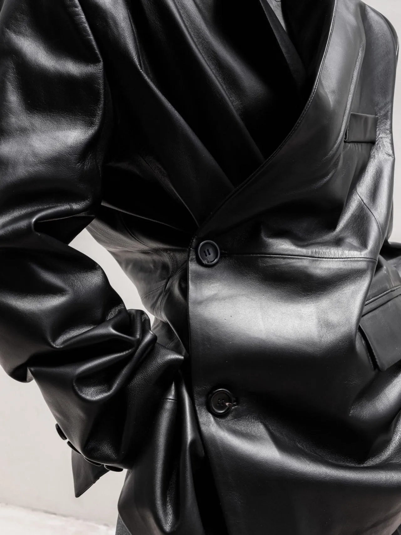 LUXE LEATHER UNBALANCED BOYFRIEND BLAZER