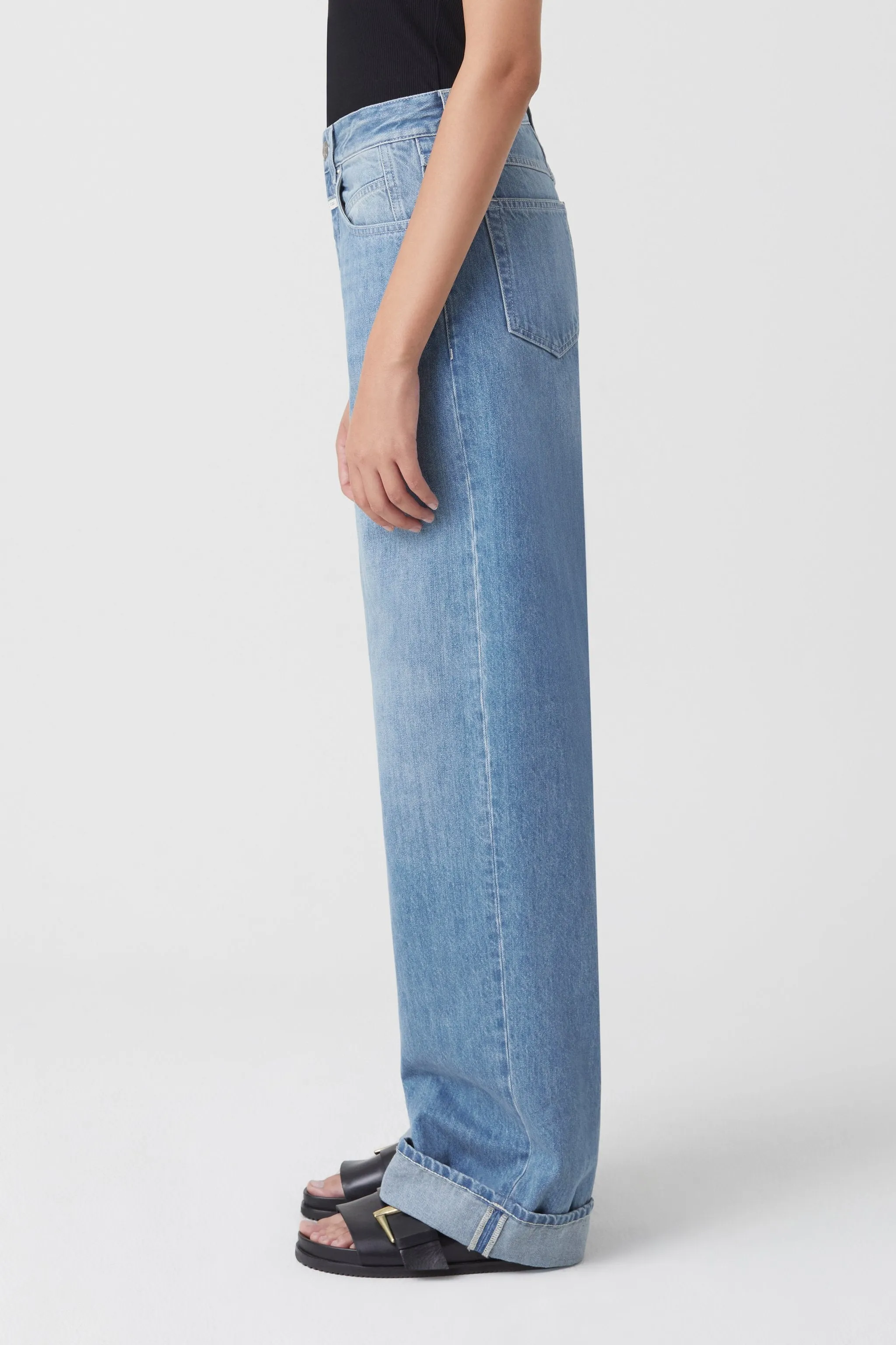 NIKKA WIDE JEANS | MID BLUE