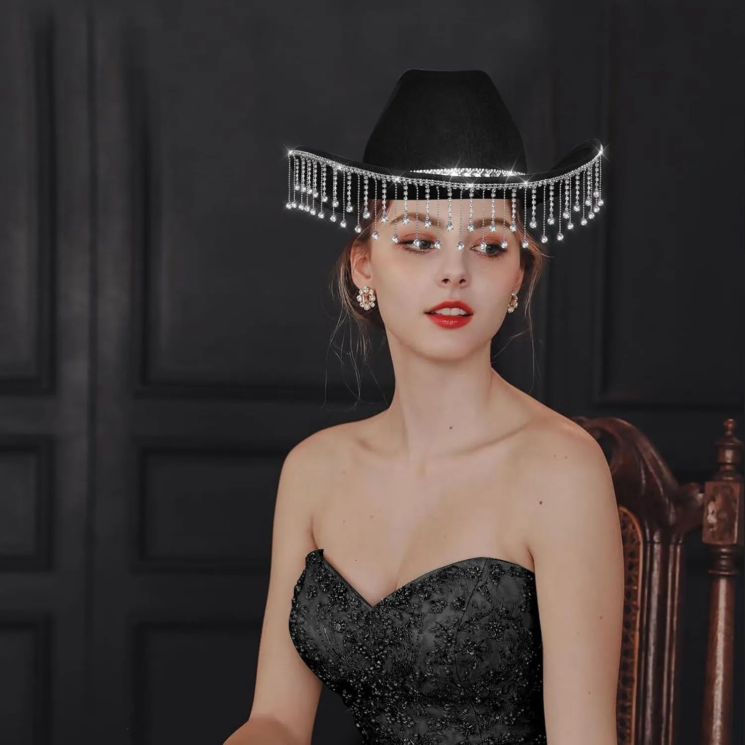 quescu Bridal Cowgirl Hat for Bachelorette Party,Rhinestone White Cowboy Hat for Women Bride To Be Gift,Halloween Costume
