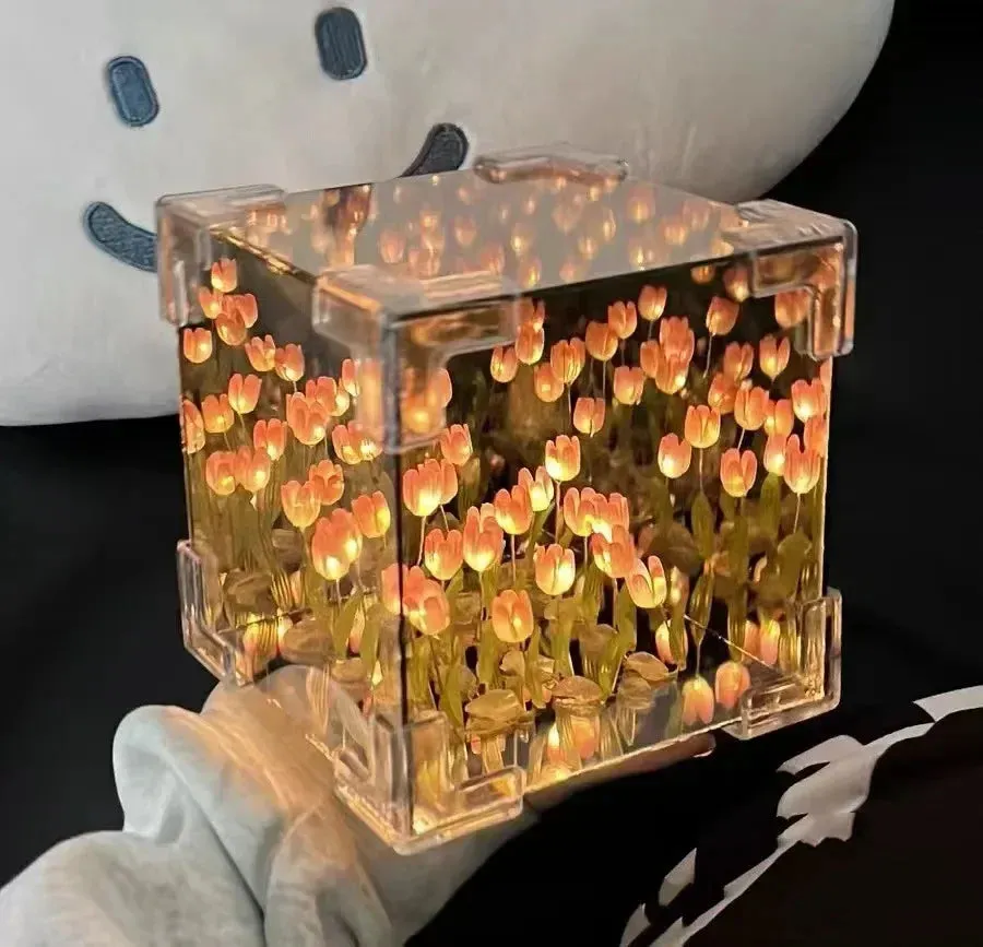 Tulip Tube Three Dimensional Small Night Lamp